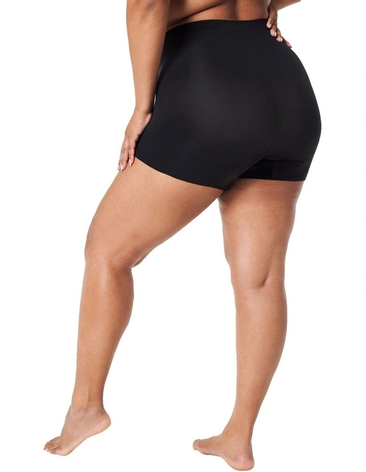 Scuplt Seamless Power Shorty In Black image 2