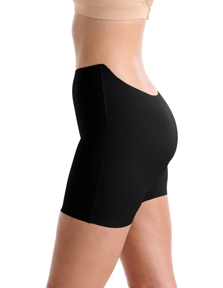 Smooth Silhouettes Low Back Shorts in Black image 2