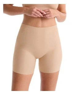 Smooth Silhouettes Low Back Short in Praline