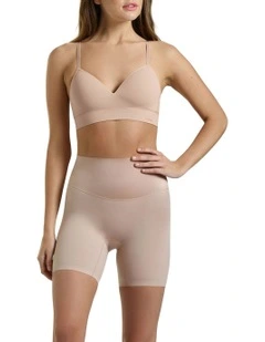Micro Grip Shorts in Rose Beige