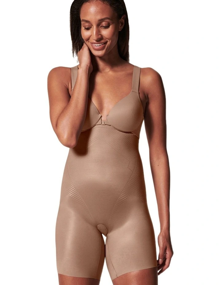 Shape™ Invisible High-waisted Mid-thigh Short in Beige image 5