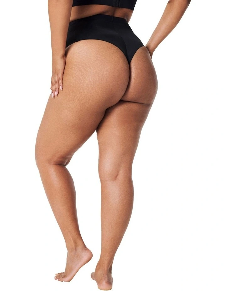 Thinstincts 2.0-Thong in Black image 2