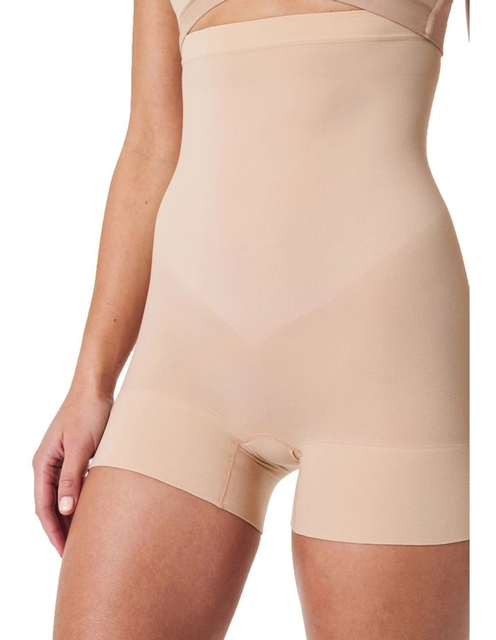 Everyday Seamless Shaping-High-Waisted Shorty in Soft Nude image 3