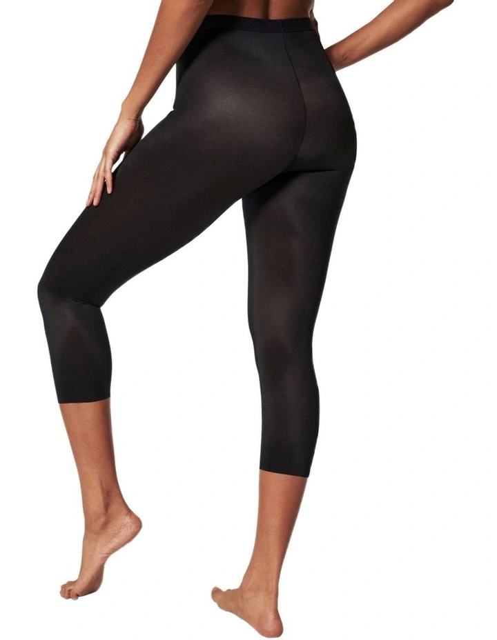 Shape Invisible Capri in Black image 3