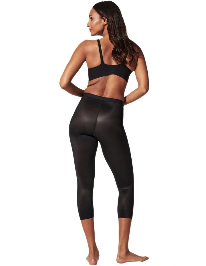 Shape Invisible Capri in Black image 5