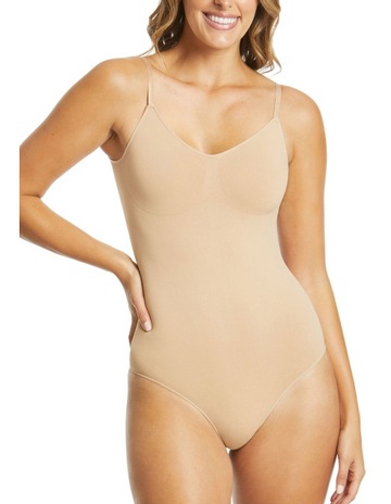 NUDE colour