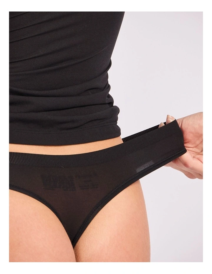 Endless Stretch Bikini in Black image 3