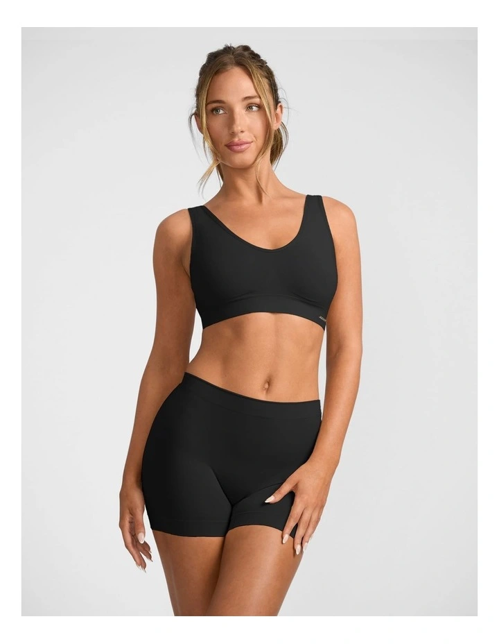 Skimmies Seamfree Short in Black image 4