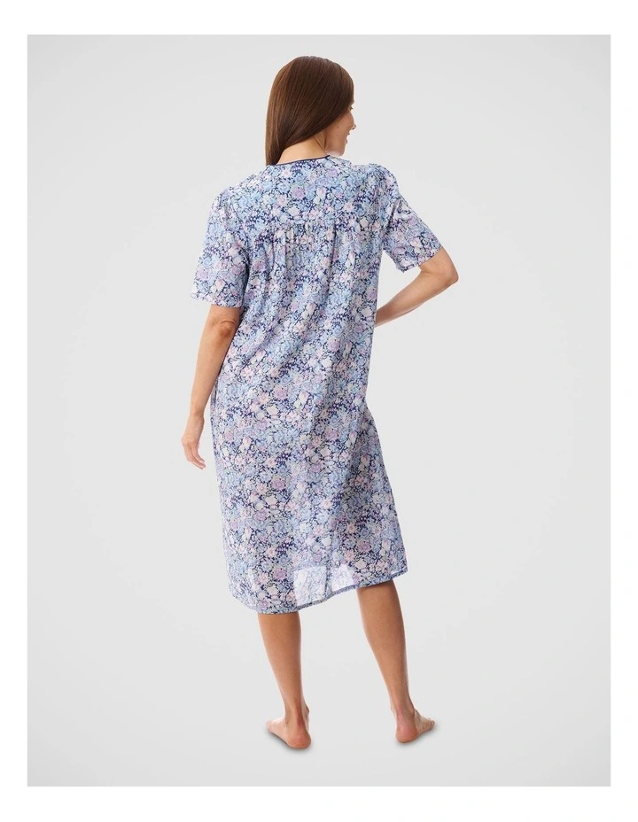 Brunchcoat in Navy Floral Print image 2