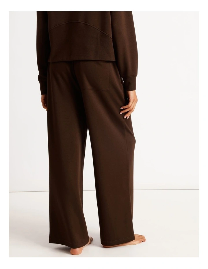 Loungewear Pintuck Scuba Pant in Chocolate image 5