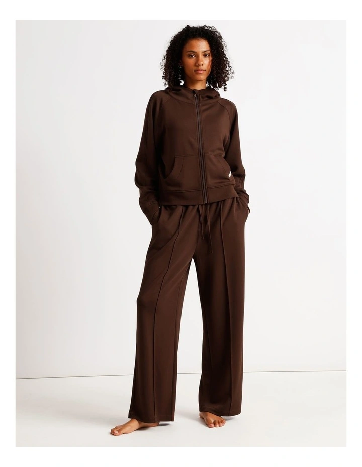 Loungewear Pintuck Scuba Pant in Chocolate image 5