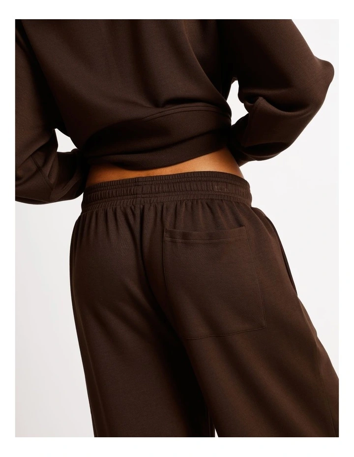 Loungewear Pintuck Scuba Pant in Chocolate image 6