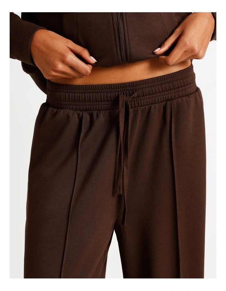 Loungewear Pintuck Scuba Pant in Chocolate image 6