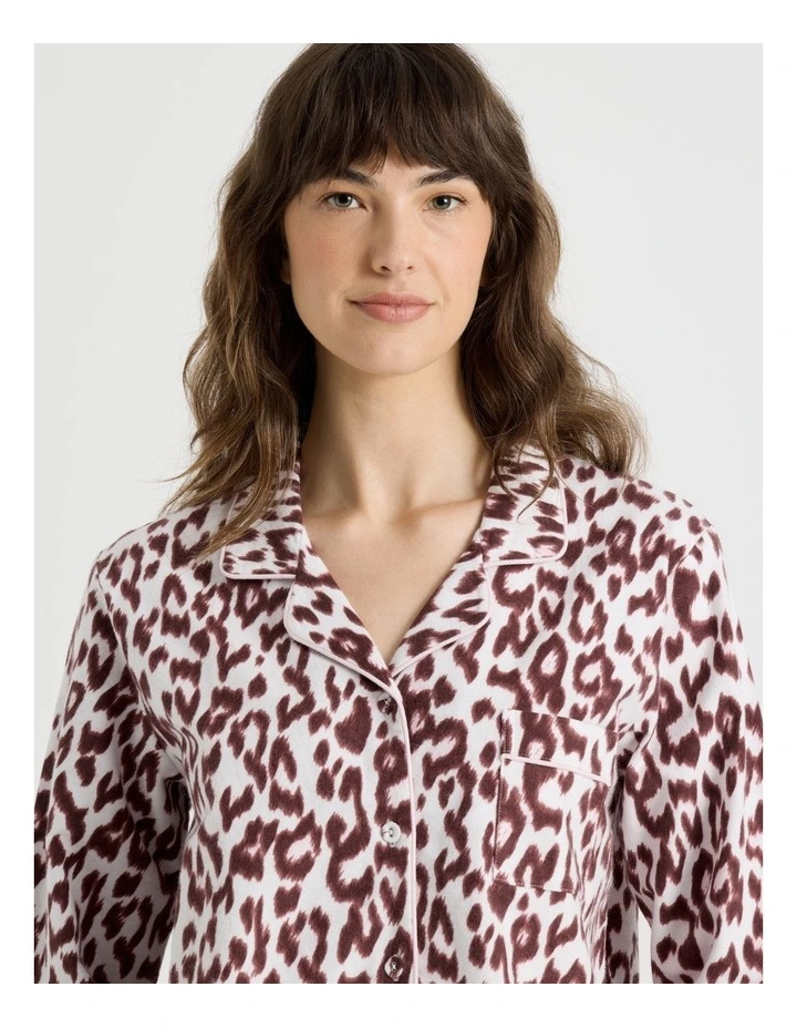Flannelette Pyjama Set in Sleeping Cats Print image 4