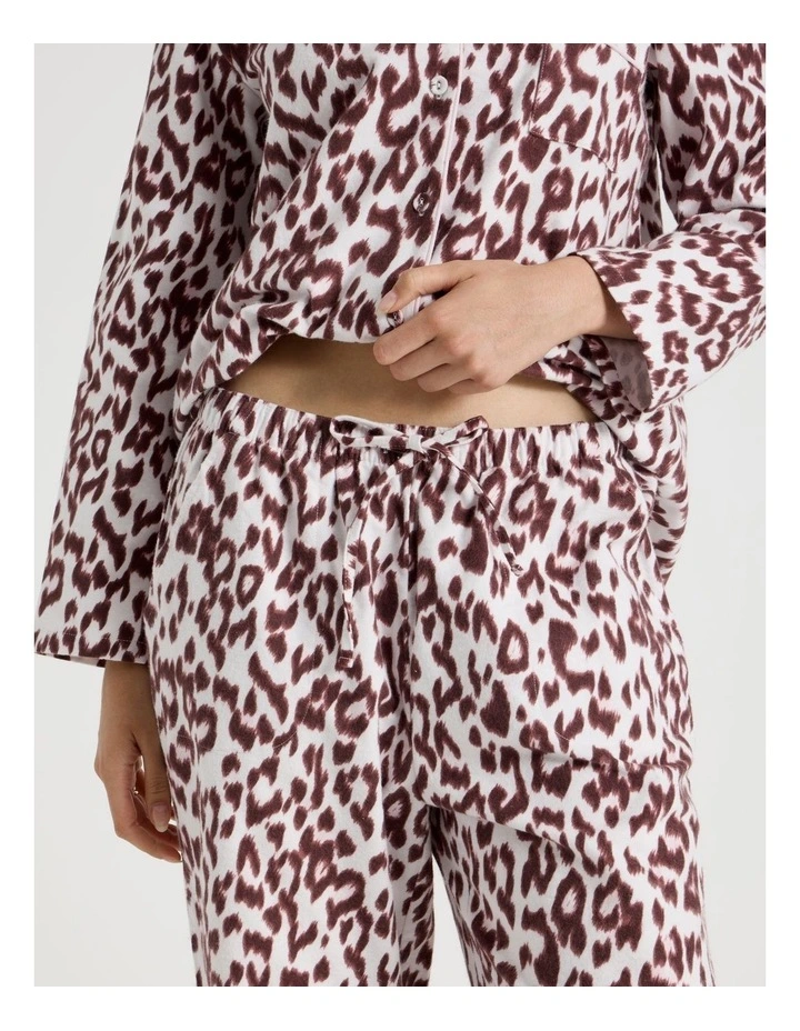 Flannelette Pyjama Set in Sleeping Cats Print image 7