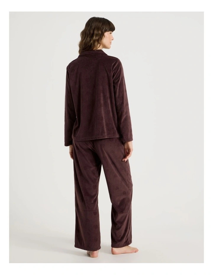 Cosy Fleece Long Sleeve Button Up Pyjama Set in Raisin Debossed Heart Print image 6