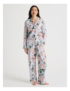 Serene Woven Viscose Long Sleeve 3/4 Pant Pyjama Set in Blue Blossoms Print