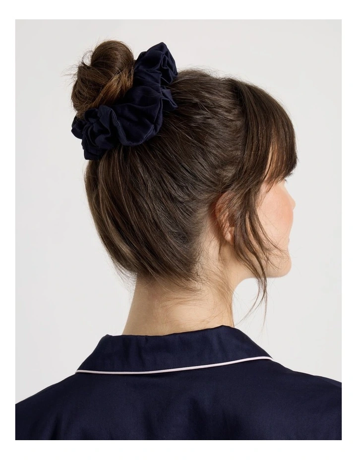 Cotton Sateen Short Sleeve Short Pant Gifting Pyjama Set in Navy image 6