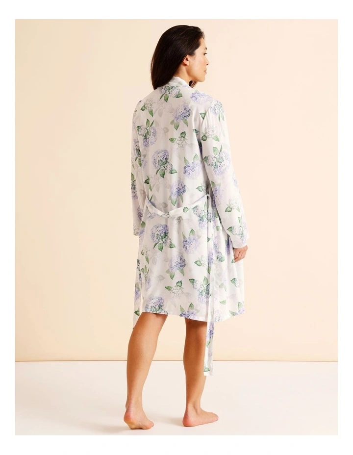 Serene Woven Robe in Hydrangea Floral Print image 5
