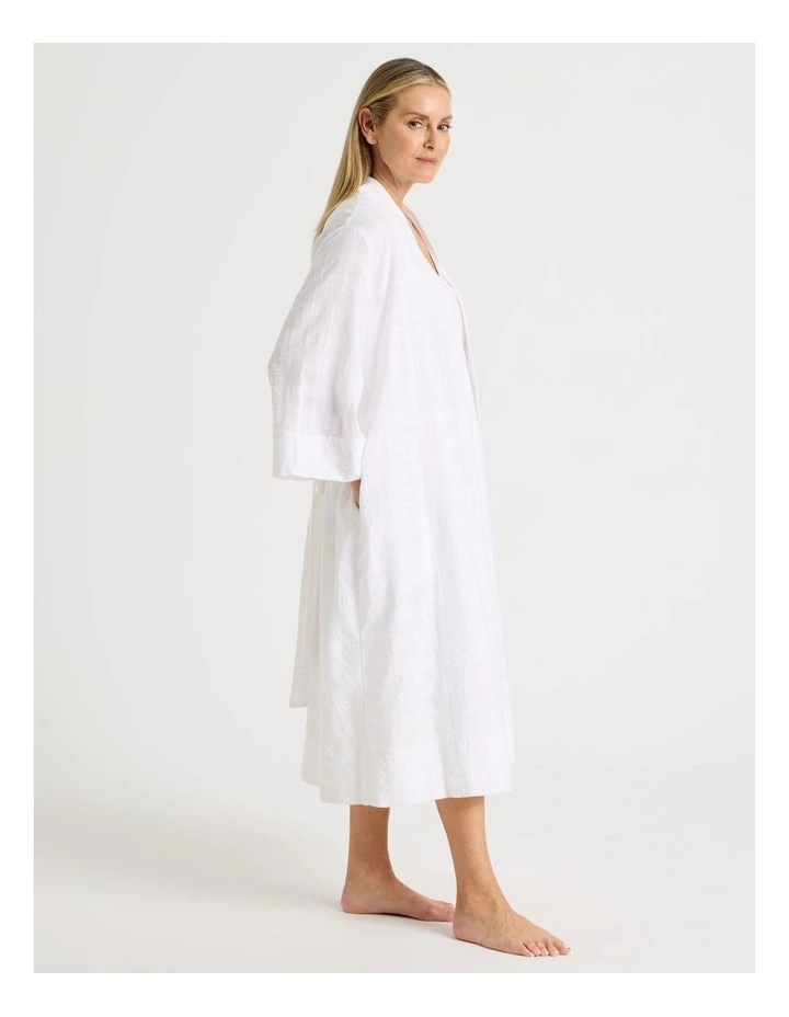 Seersucker Long Robe in White image 4