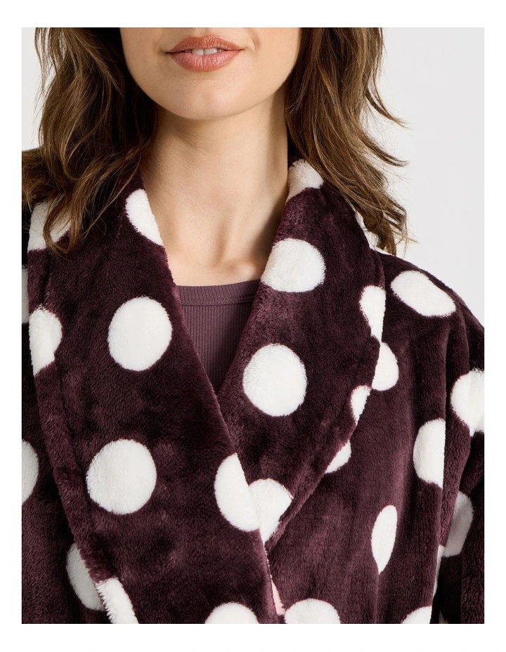 Long Fleece Robe in Raisin Spot Print image 4
