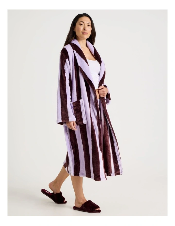 Long Fleece Robe in Lilac Stripe Print image 5