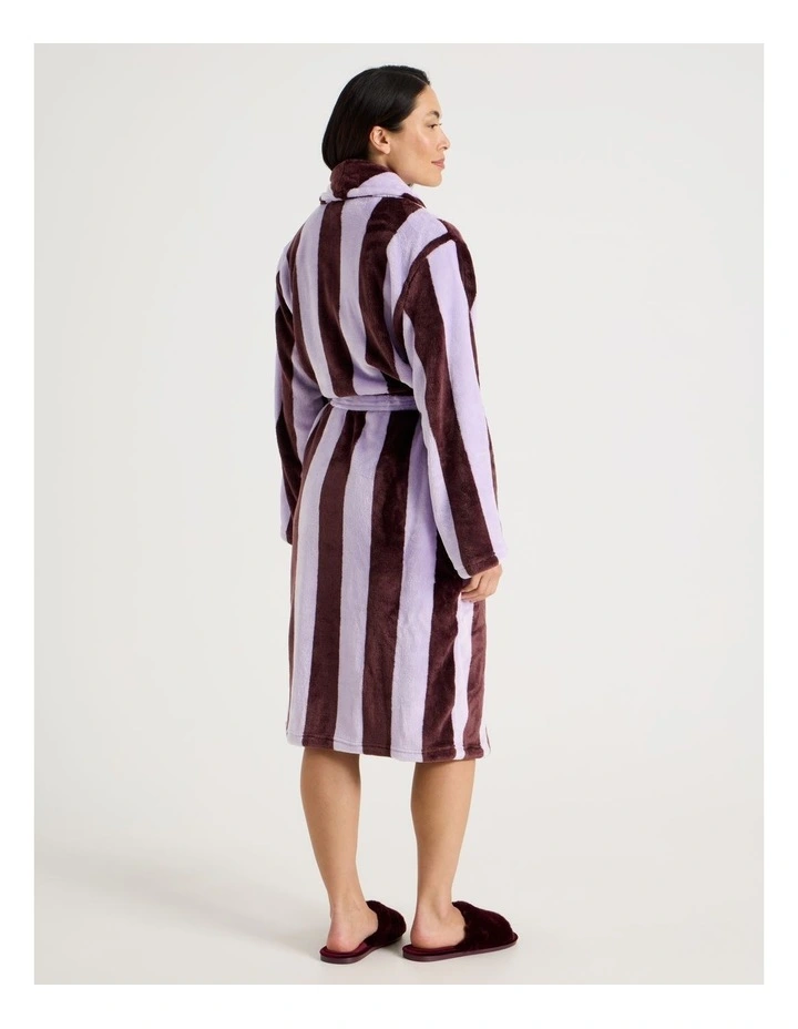 Long Fleece Robe in Lilac Stripe Print image 6
