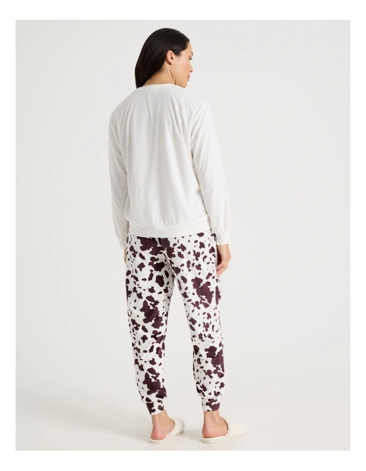 Cosy Fleece Pyjama Set in Sleepy Cow Print image 6