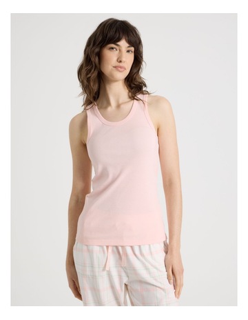 Pink colour