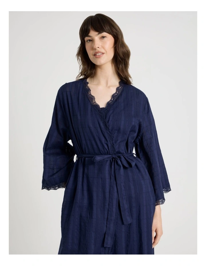 Seersucker Robe in Navy image 2