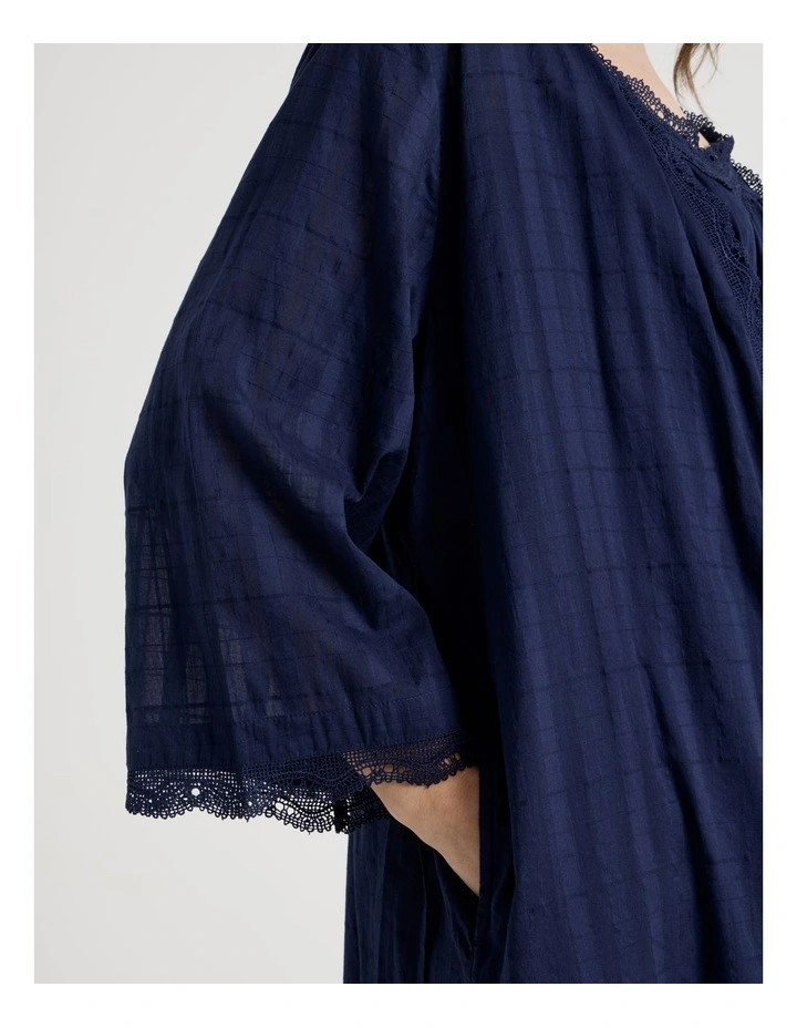 Seersucker Robe in Navy image 4