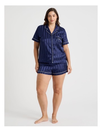 Navy colour