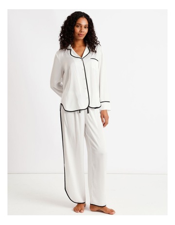 Ivory colour