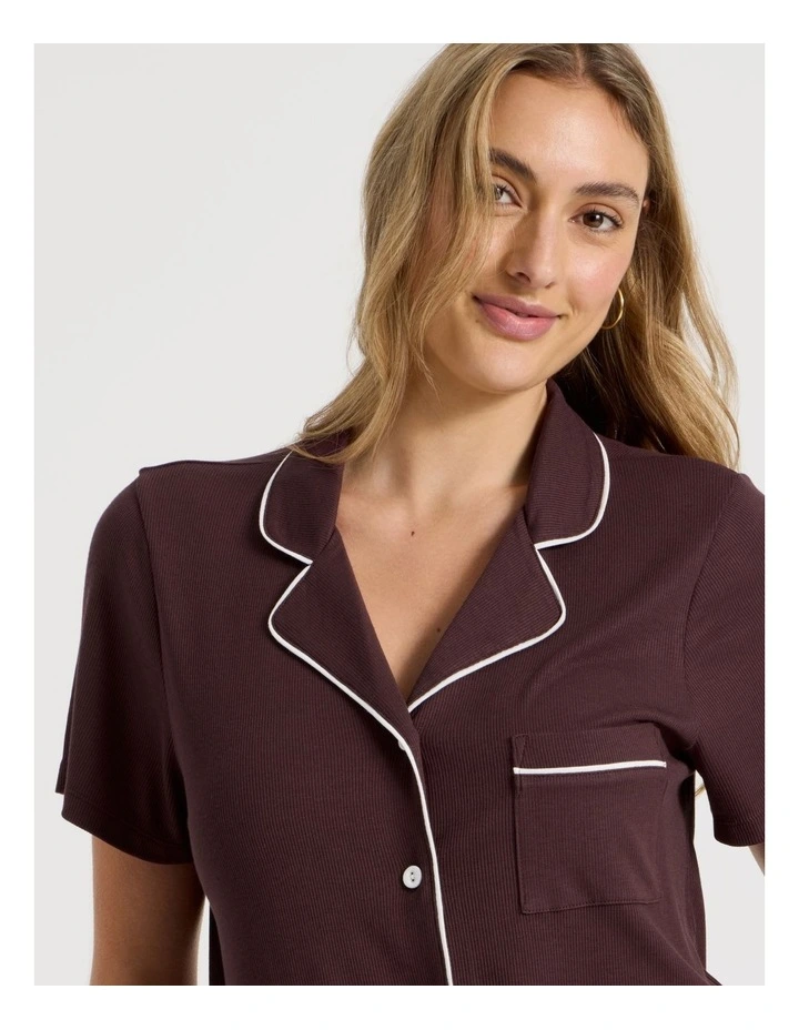Pure Comfort Rib Short Sleeve Short Pyjama Set in Burnt Fig image 3