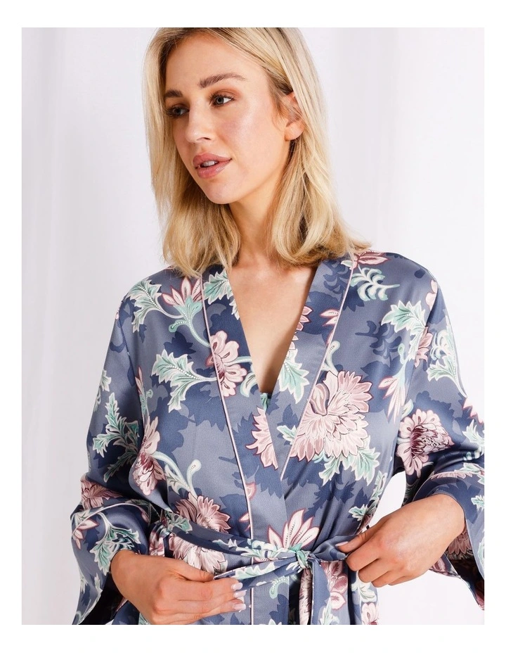Luxe Pebbled Satin Robe in Assorted image 4