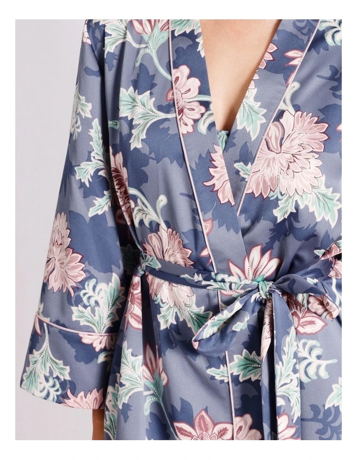 Luxe Pebbled Satin Robe in Assorted image 6
