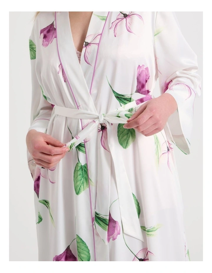 Luxe Satin Long Robe in Gardenia Floral Print image 7