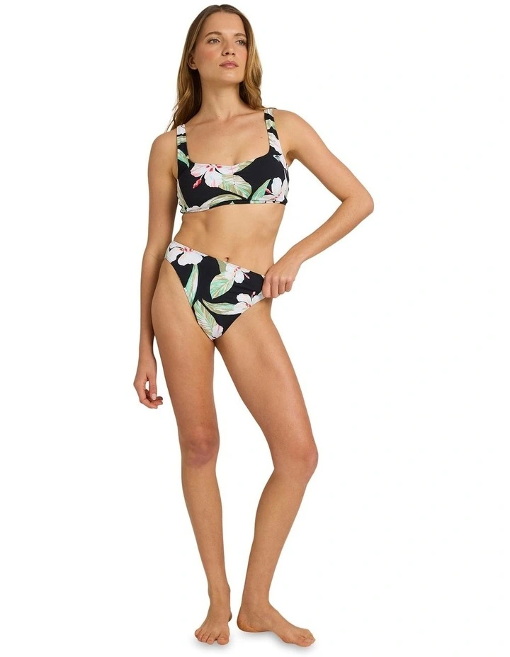Printed Essentials Underwire D Cup Bikini Top in Black image 5