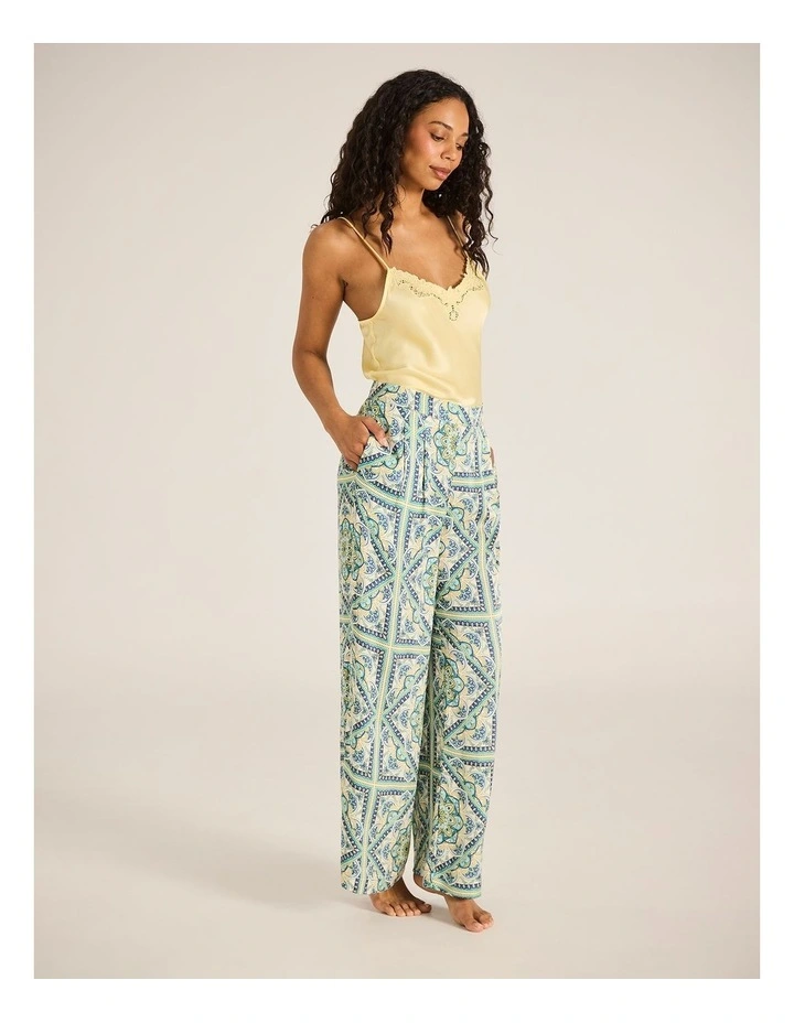 Anara Sonia Pant image 3