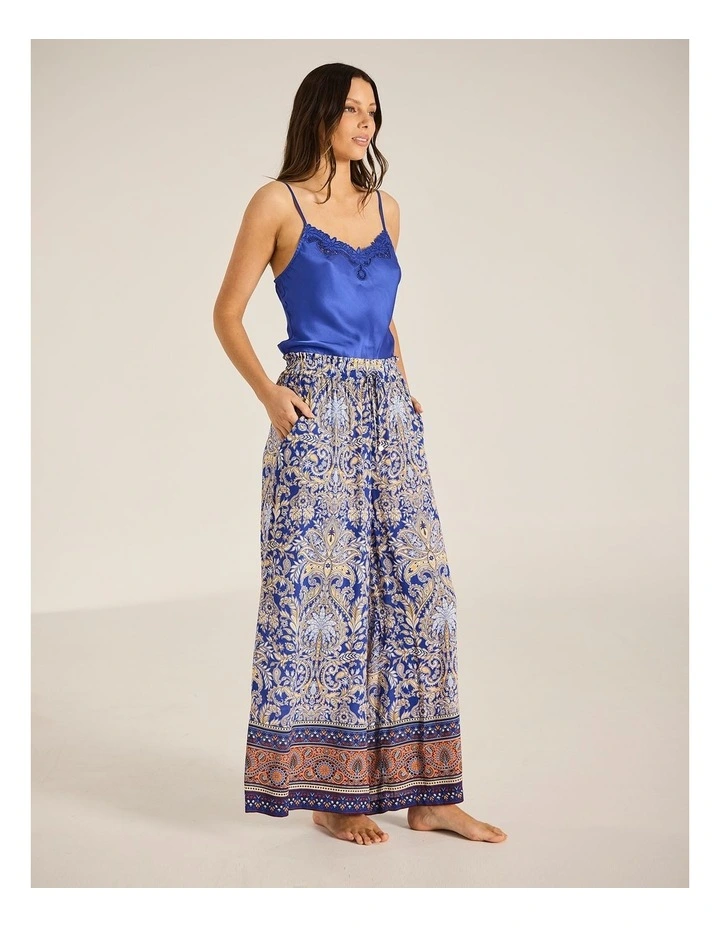 Valentina Pant in Azura image 3