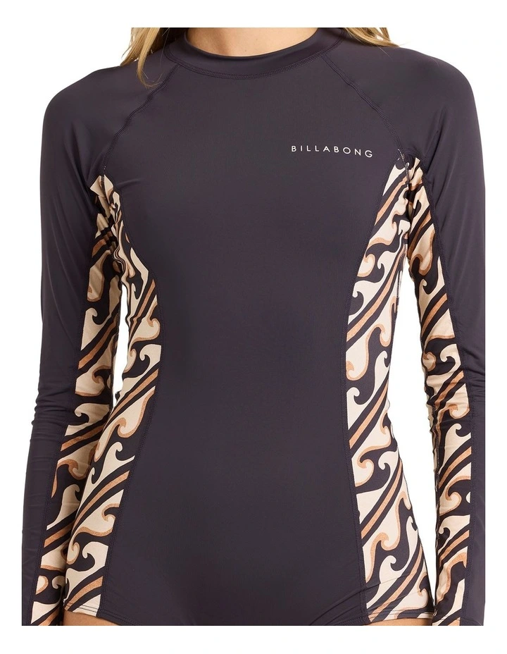 Dark Wave Long Sleeve Rash Vest in Black image 4