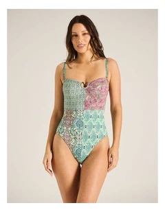 Floriana Akila One Piece