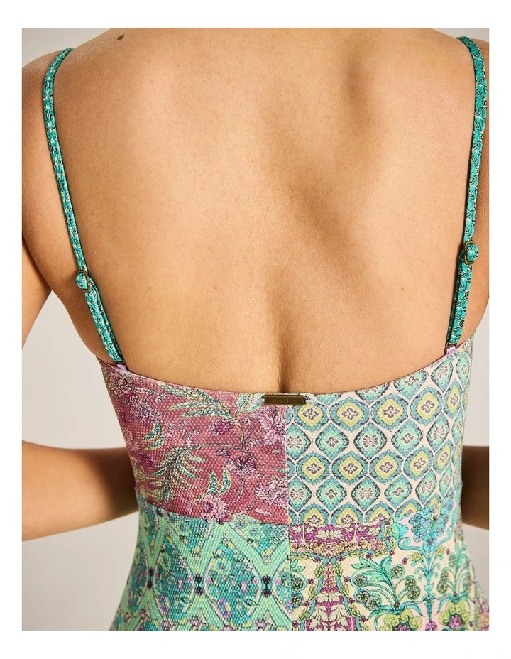 Floriana Akila One Piece image 5