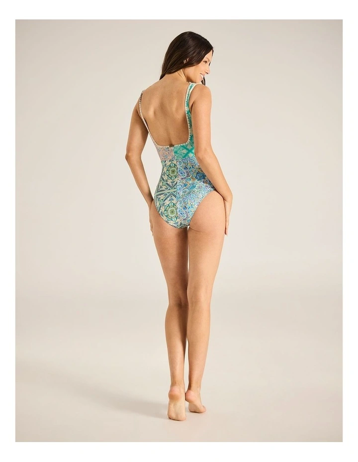 Anara Carmen One Piece image 2
