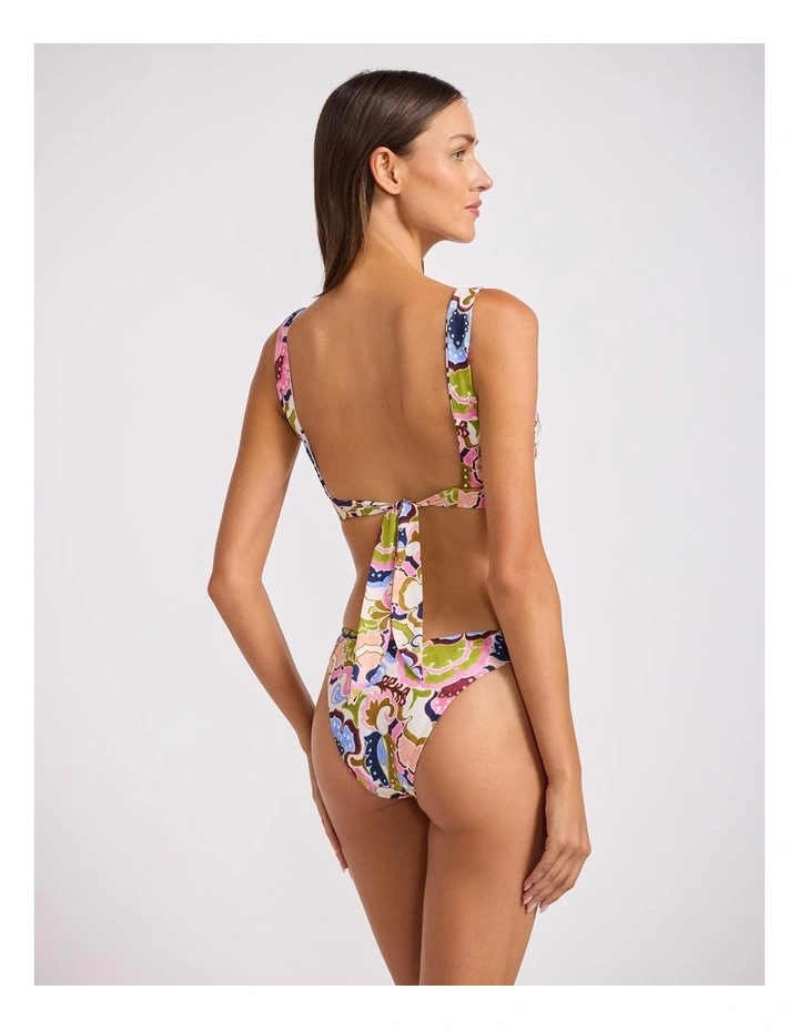 SeaBlossom Multi Fit Longli Tri in Vanilla Floral Print image 3
