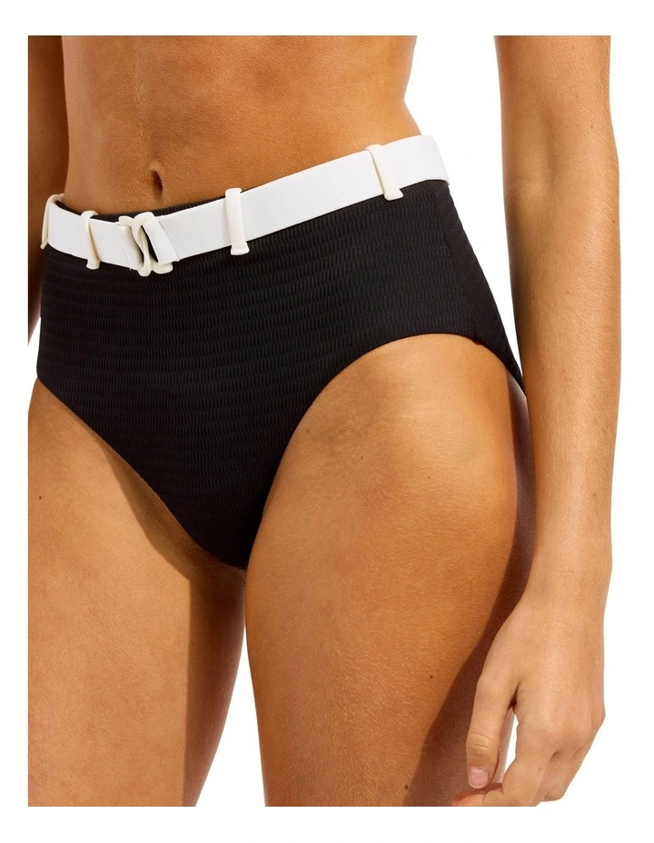 Bandwave Belted High Waisted Pant in Black image 4