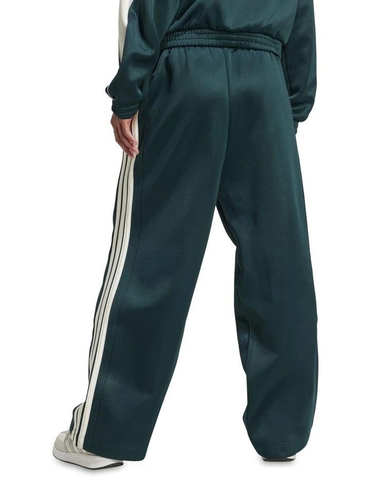 Stadium 3-Stripes Track Tracksuit Bottoms in Green image 2