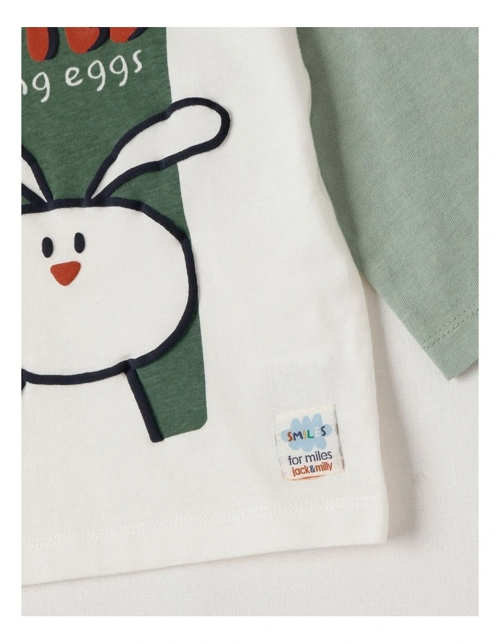 Matty Colourblocked Wanted Bunny T-Shirt in Green image 4