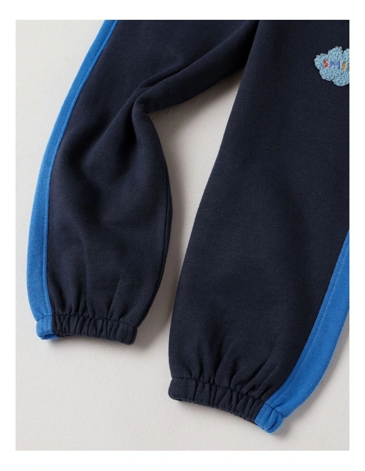 Essentials Willow Trackpants with Smile Boucle in Grey Marle image 5