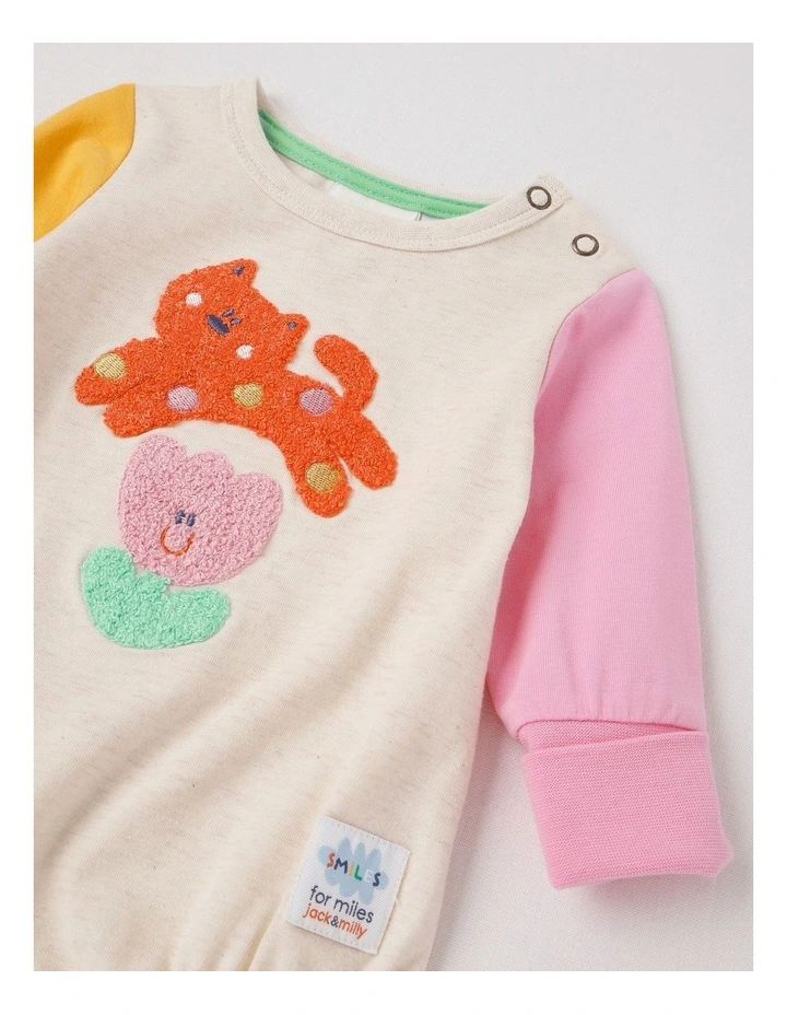 Freddie Newborn Bodysuit with Kitty Cat Boucle in Pink and Oatmeal image 4